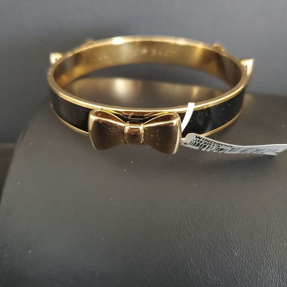 Black and Gold Bow Bracelet - Picture 2 of 11